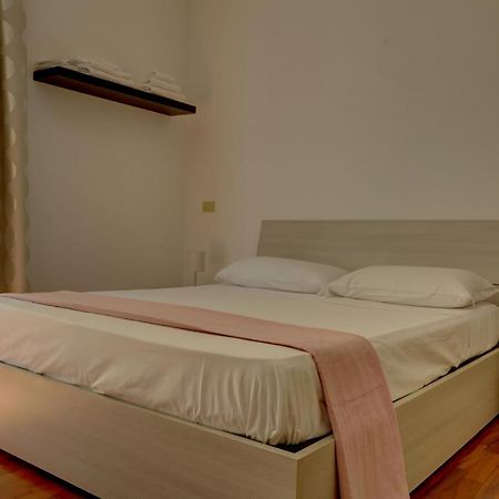 Colosseo Apt Mecenate 77 - Home And More Roma Exterior foto